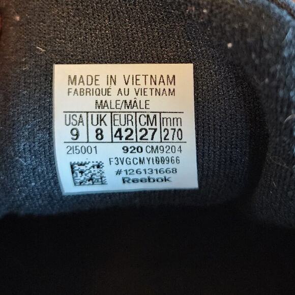 Reebok Classic Sneakers - 9 - Picture 12 of 13